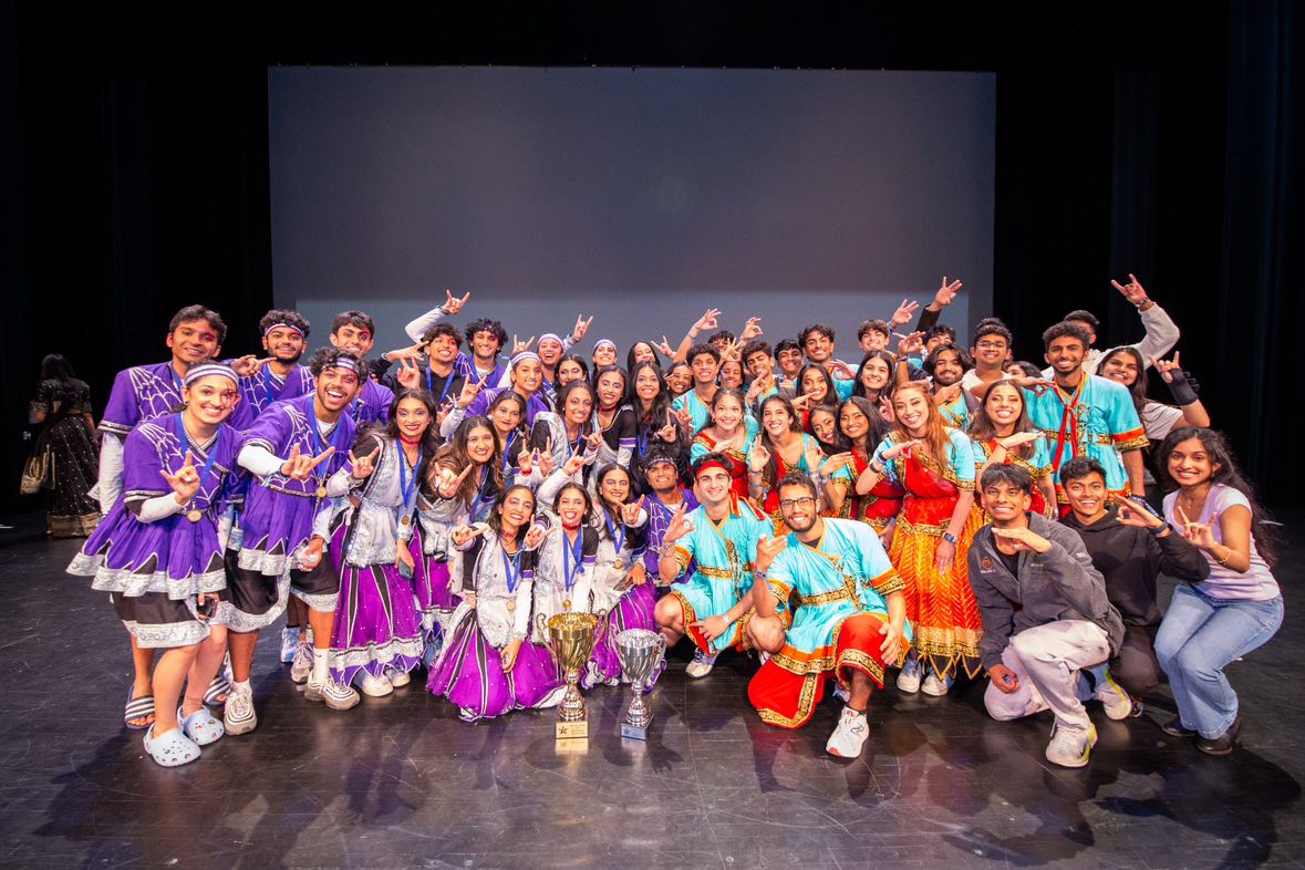 Top 9 USA Raas Garba Teams Compete at Raas All-Stars National Championship XVI - UTD TaRaas and DSD Take Victory!